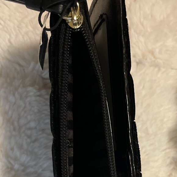 Victoria’s Secret Black Velvet Studded Wristlet Clutch – NWT – OS - Picture 3 of 8